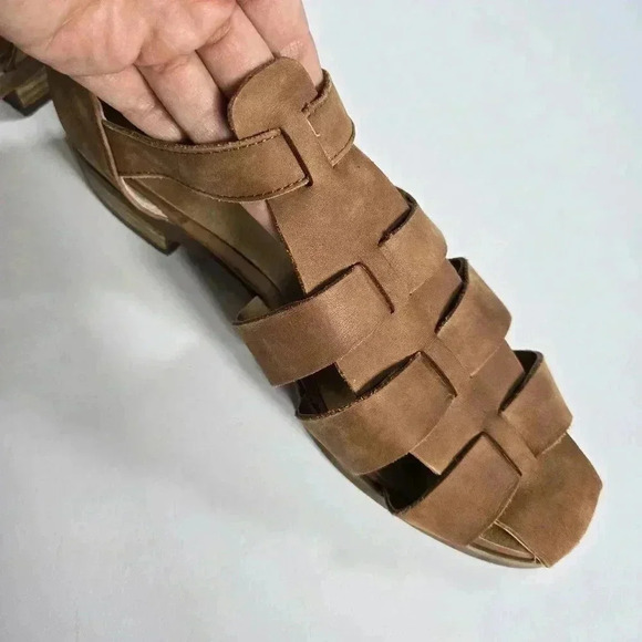 Lucky Brand Gladiator woven Brown Leather Sandals Sz 7 or 37.5 - Picture 2 of 10
